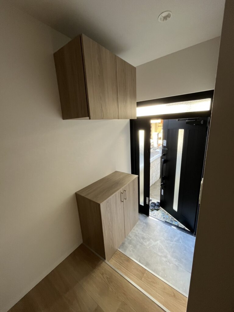 交野市倉治3丁目の玄関